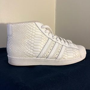 Adidas Pro Model Hi, White, Reflective Snake Skin, Size 9, Excellent Condition